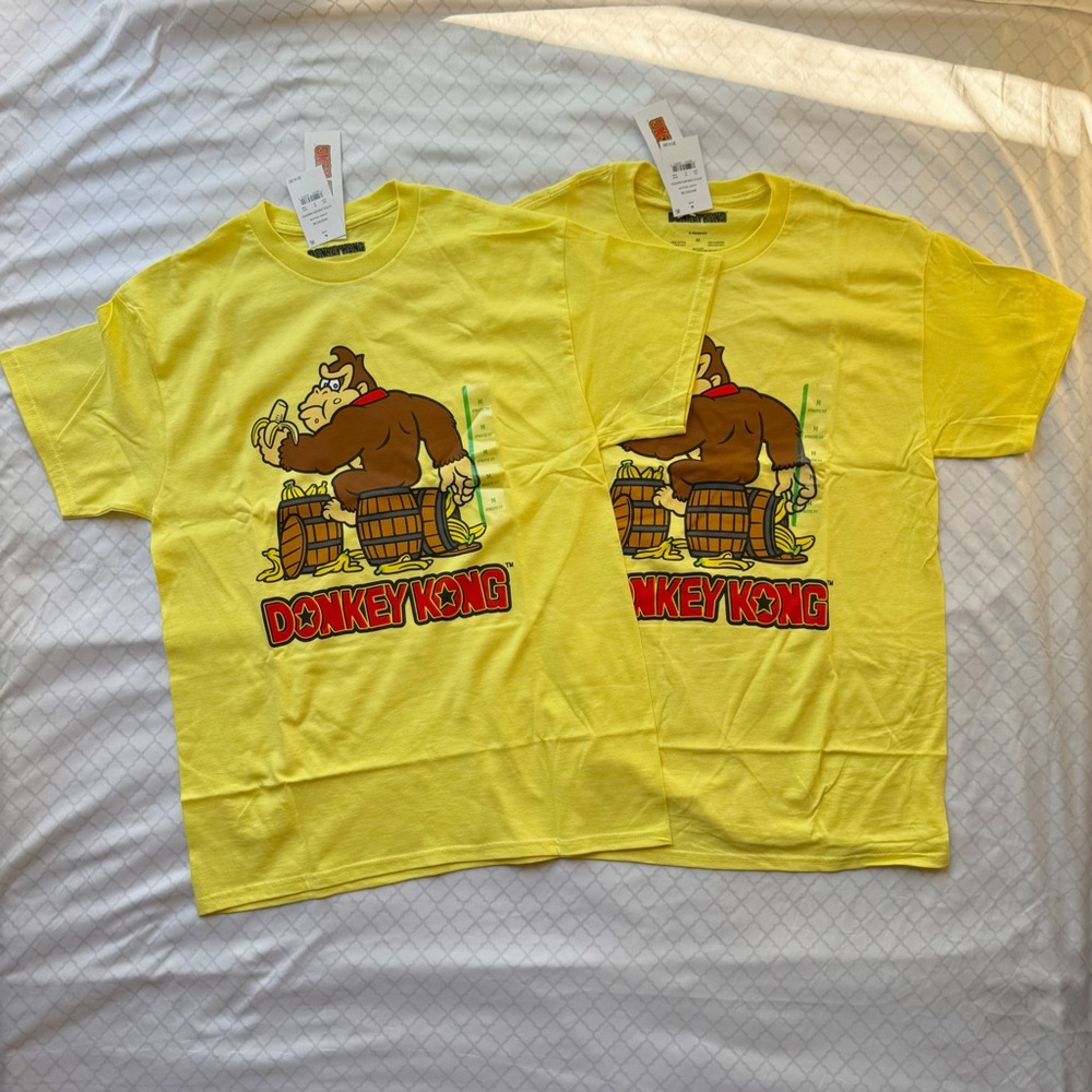 Nintendo Donkey Kong | Yellow Short Sleeve Graphic T-Shirt Mens |Sz M (Bundle 2)